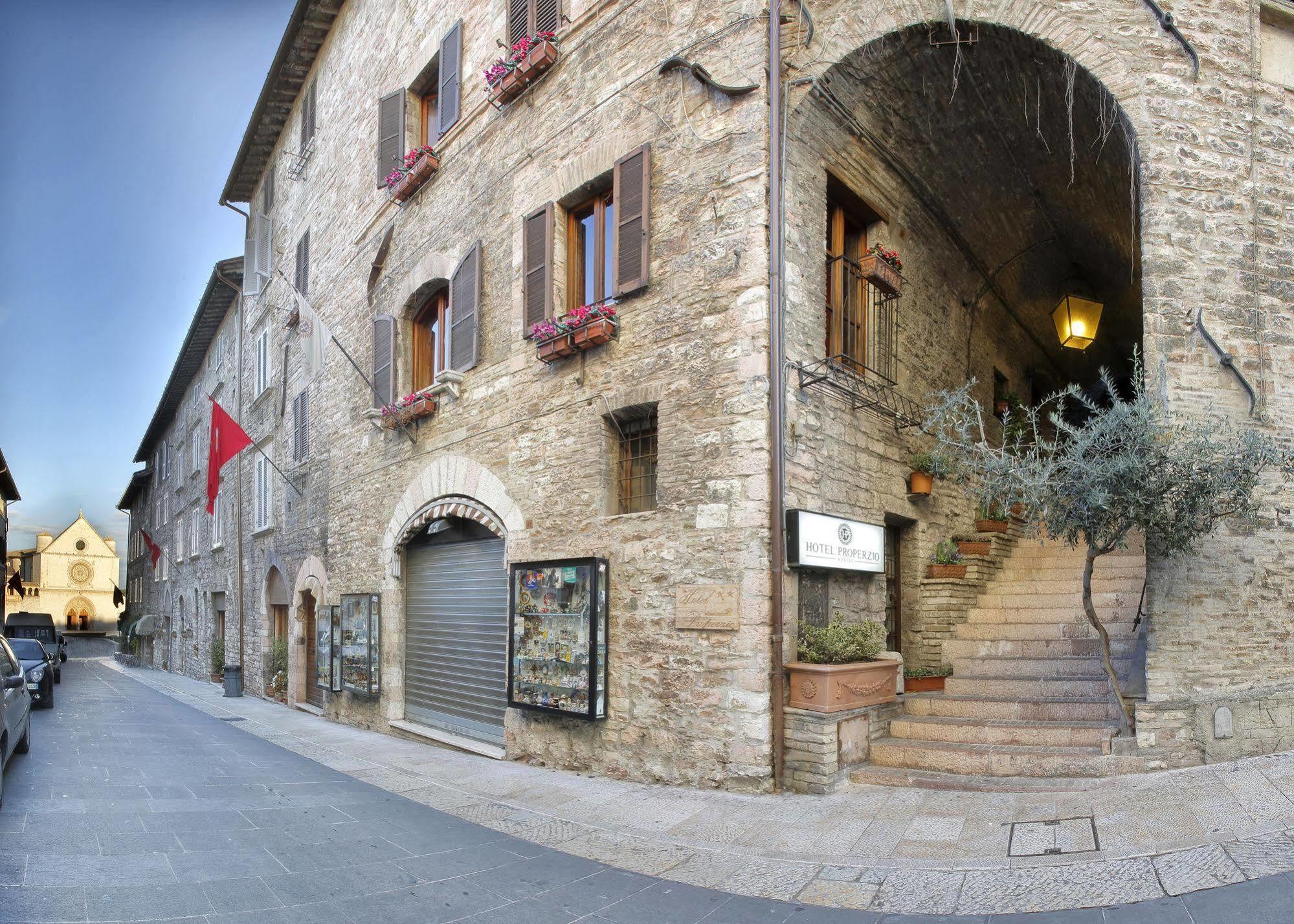 Hotel Properzio Assisi Exteriör bild