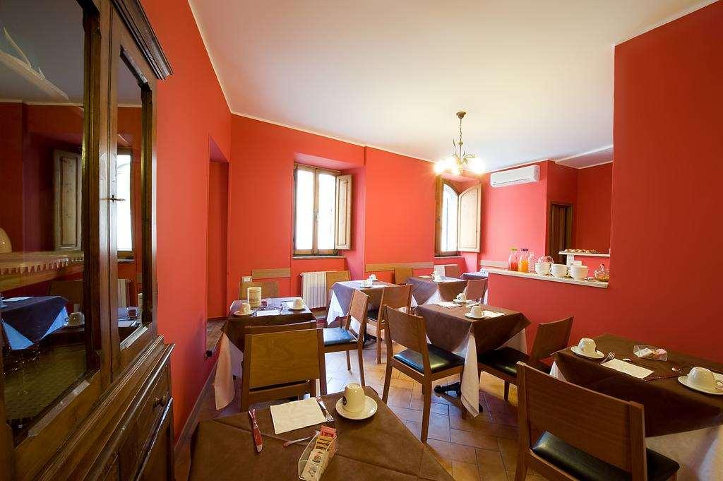 Hotel Properzio Assisi Restaurang bild